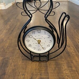 Acurite Black cat metal clock